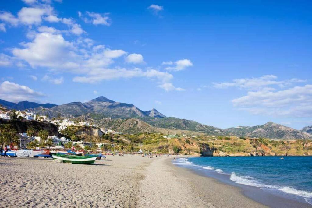 Bajo Playazo Jimena 6 Daire Nerja Dış mekan fotoğraf