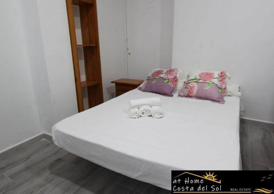 Bajo Playazo Jimena 6 Daire Nerja Dış mekan fotoğraf